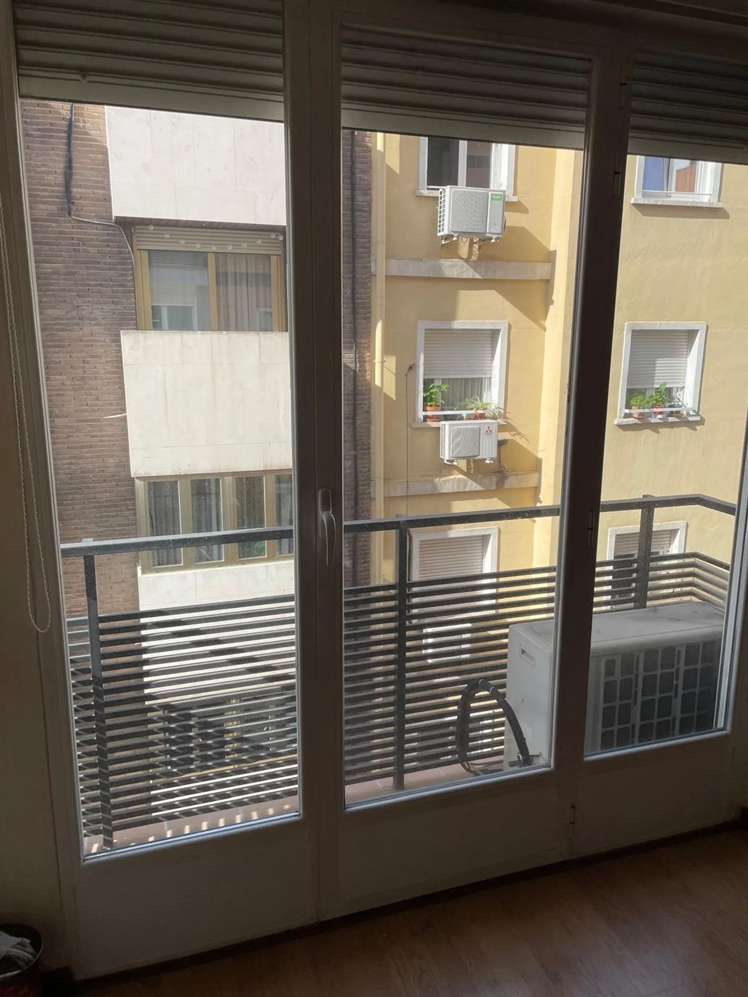 Piso en Infanta María Teresa, 18 - Foto 2