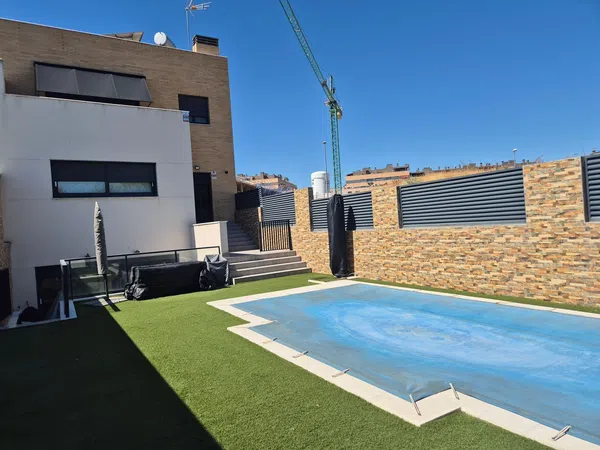 Chalet pareado en Calle de Juan Gris, 40, Hospital, Hospital - Foto 1