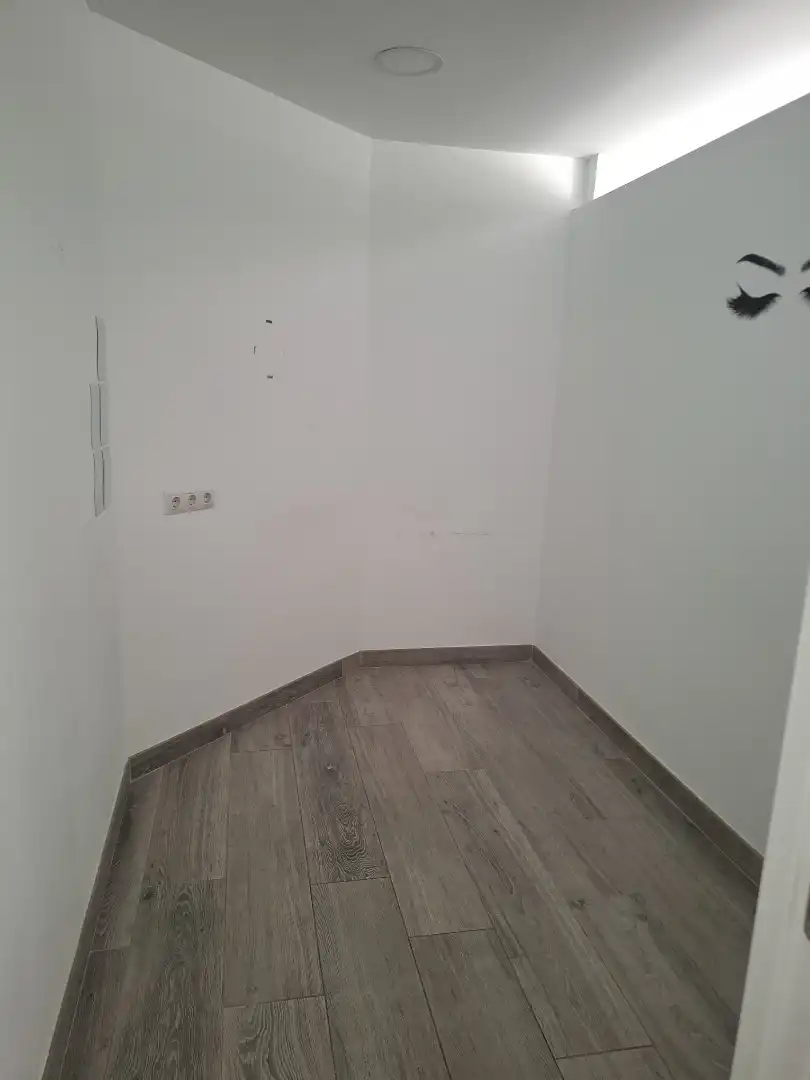 Local comercial en  Carrer del Doctor Robert 166 - Foto 23