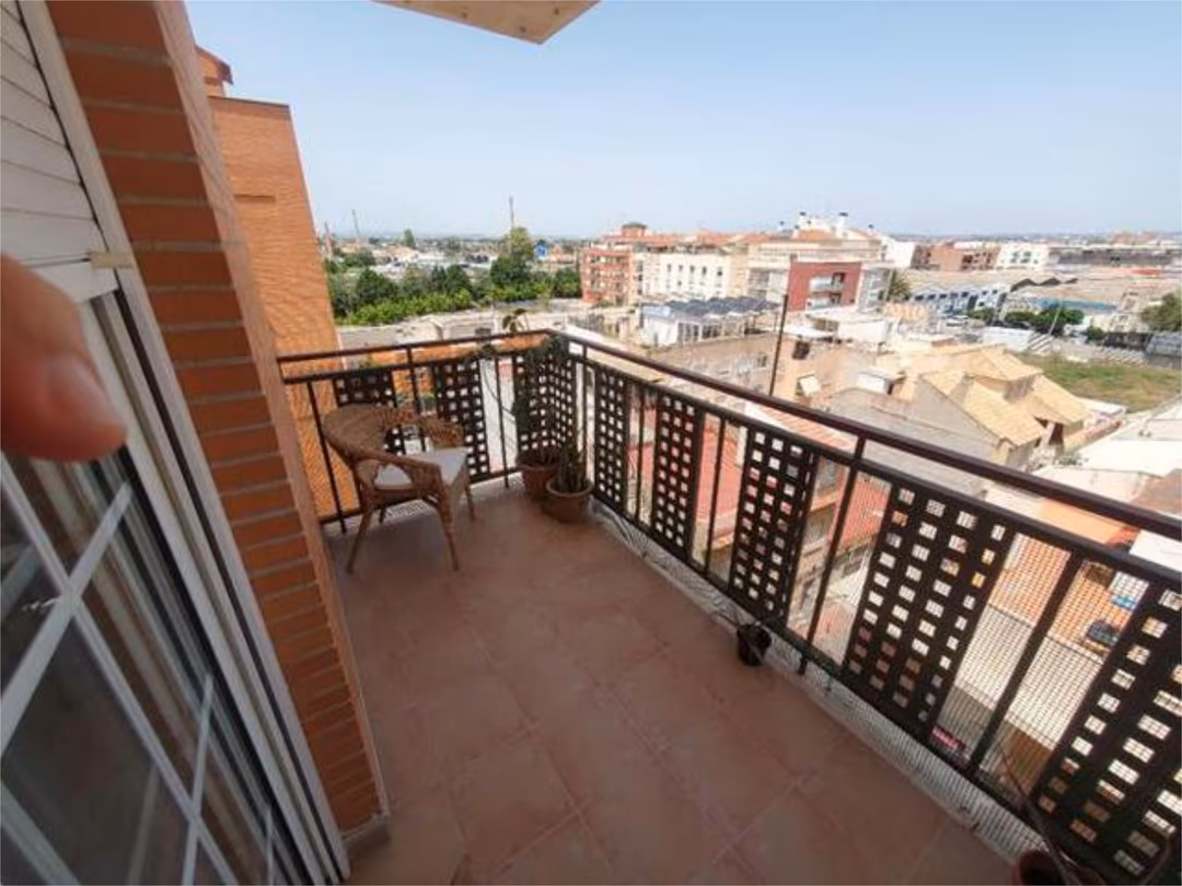 Piso en Ronda Sur - Foto 5