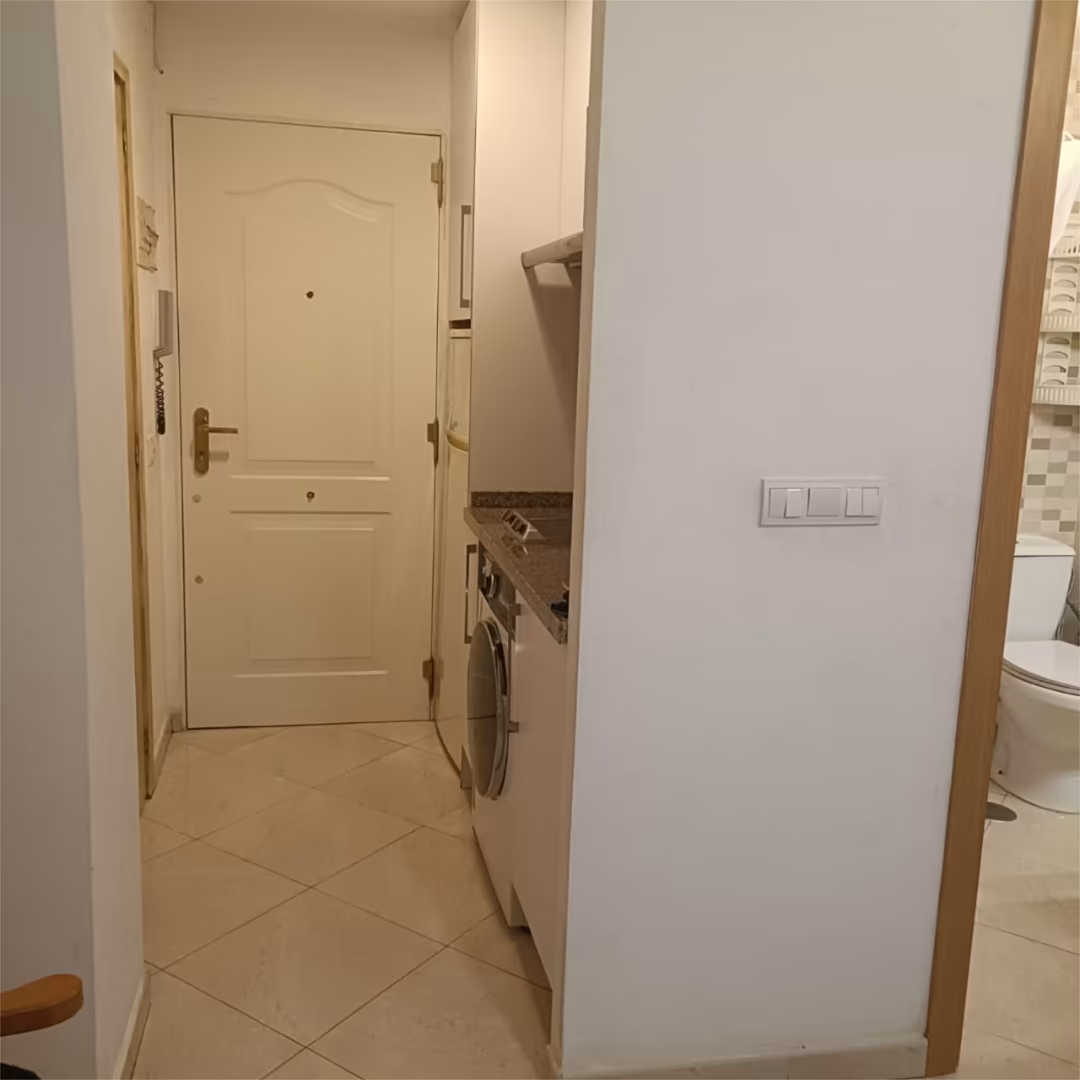 Estudio en  Avenida Presidente Adolfo Suárez 26 - Foto 2