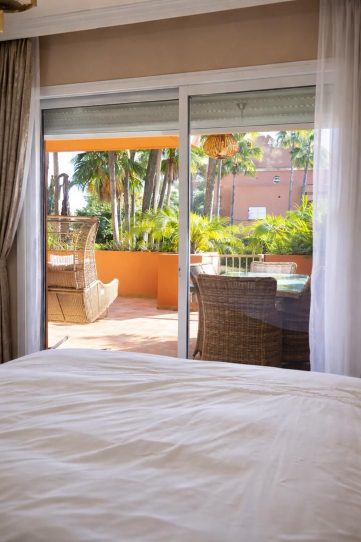 Piso en  Calle Isabel Clara Eugenia 357 - Foto 1