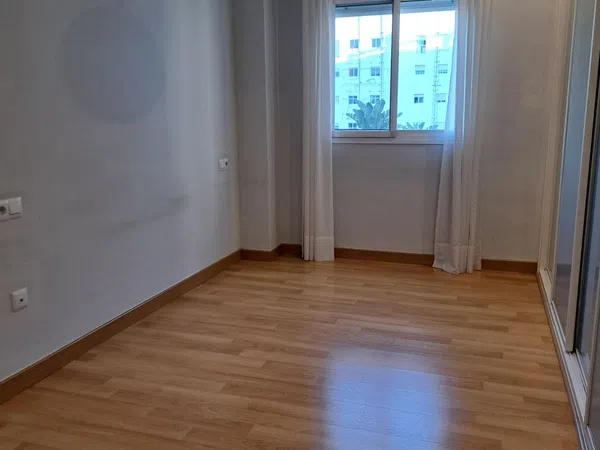 Piso en Los Bermejales - Foto 2