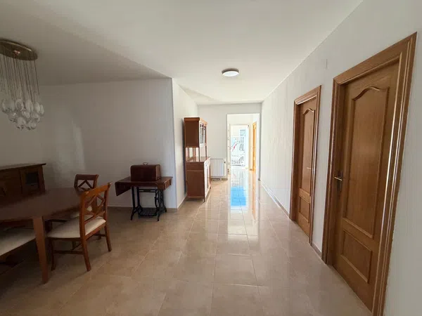 Casa independiente en calle los Cincuenta, 36