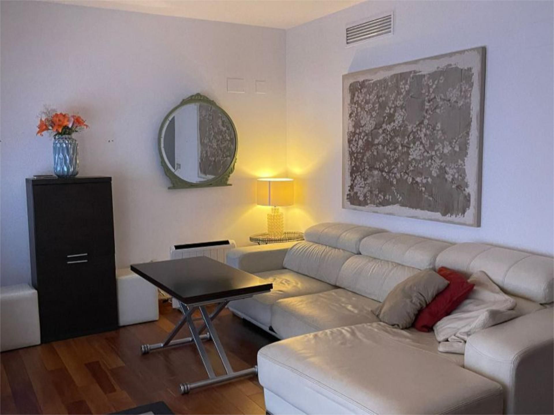 Piso en  Calle Gallinato 10