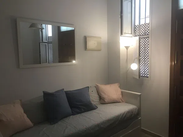 Estudio en calle Teodosio, 22 - Foto 1