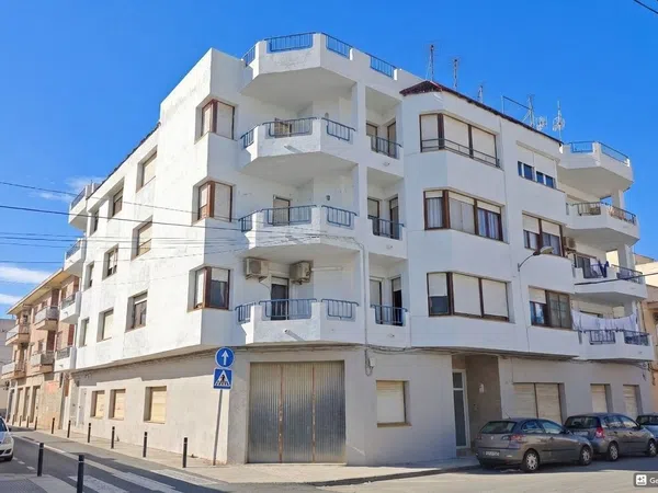 Piso en Calle Benavente, 38 - Foto 1