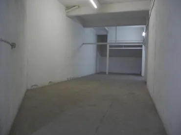 Local comercial en Ripollet - Foto 3