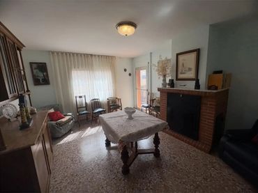 Casa adosada en  Calle Utiel 13 - Foto 3