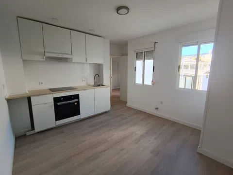 Piso en calle Maravillas, 2