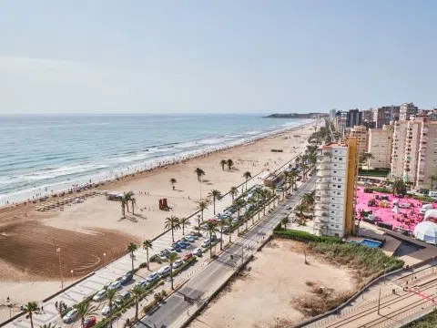 Piso en avenida de Niza, 35