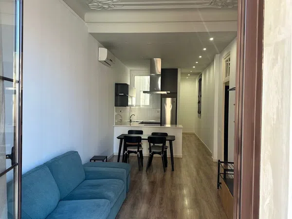 Piso en calle de Casanova, 112