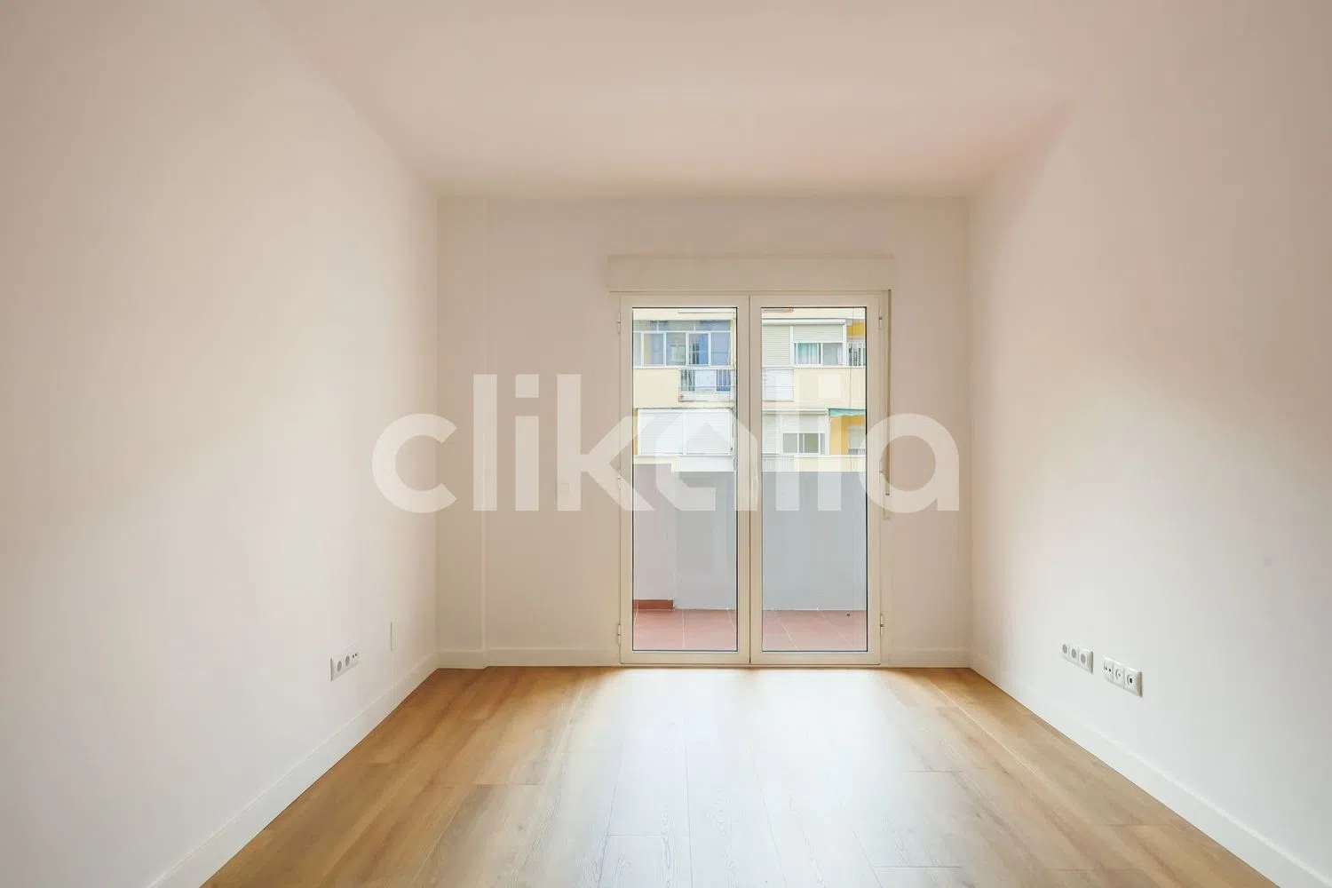 Piso en avenida Reyes Católicos - Foto 10