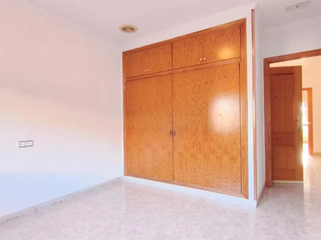 Piso en  Calle Ramón de Campoamor 18 - Foto 5