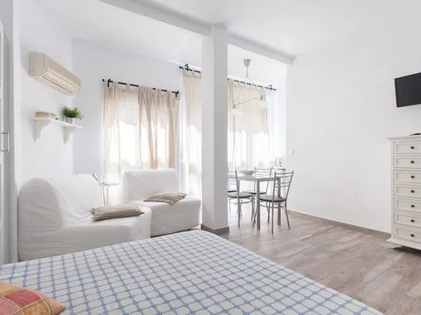 Estudio en rambla de Méndez Núñez, 43 - Foto 4