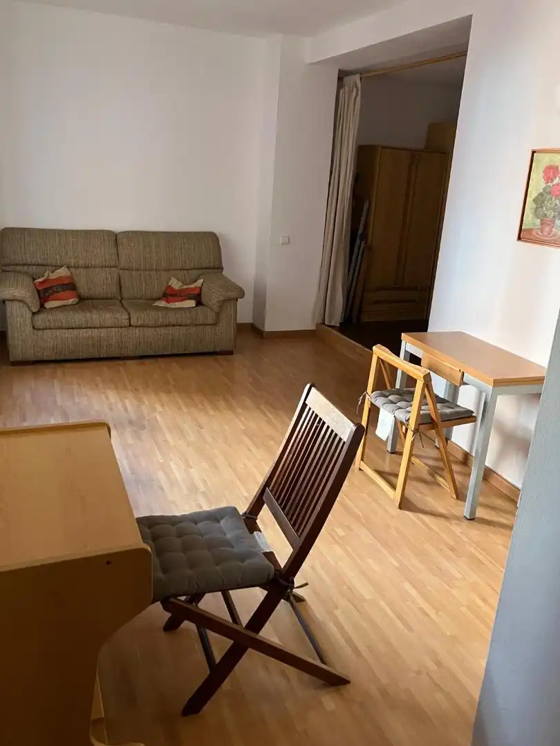 Apartamento en  Carrer d'Agramunt 15 - Foto 2