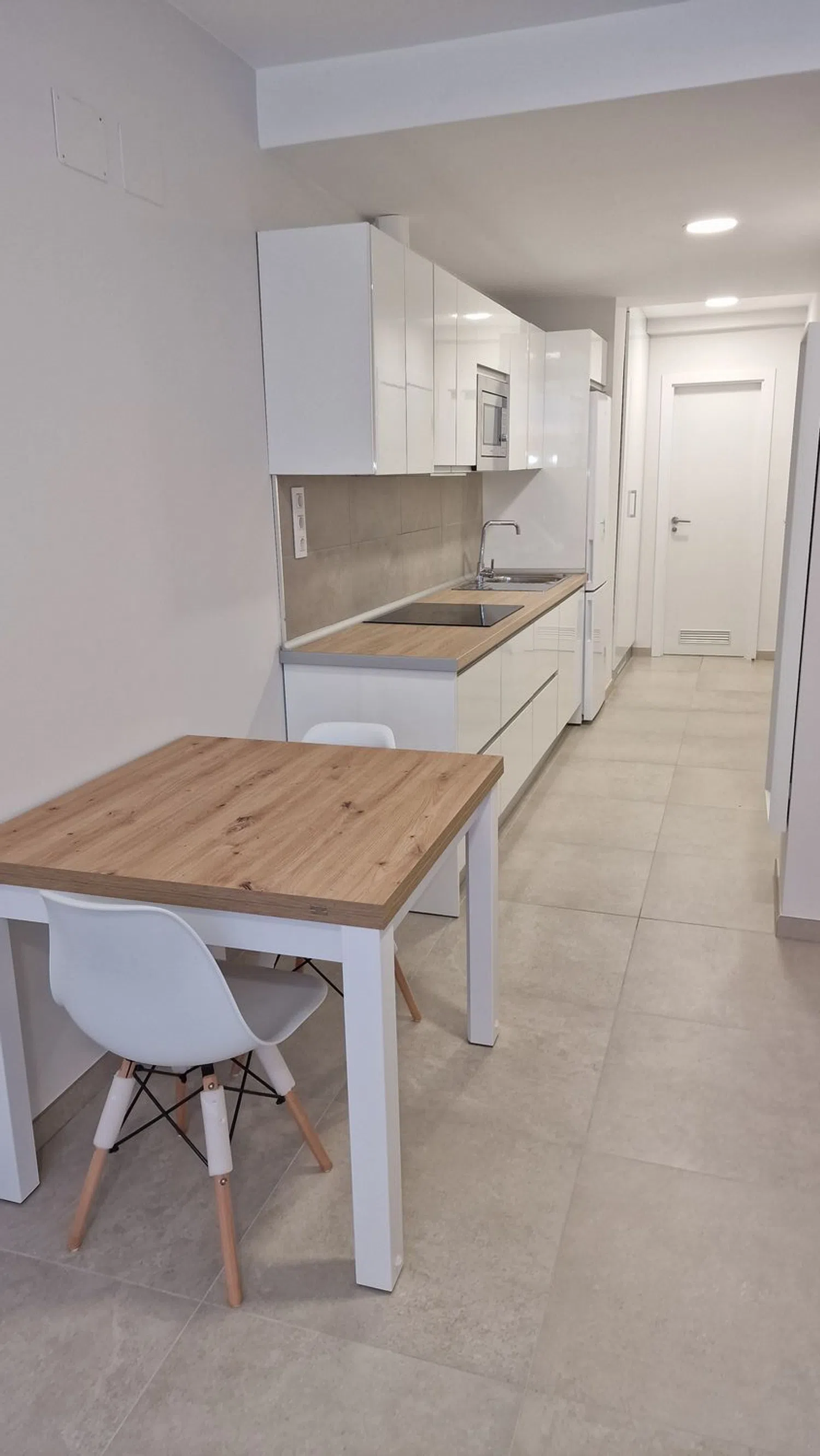 Estudio en calle Santiago Cazorla Leon Historiador, 22 - Foto 4