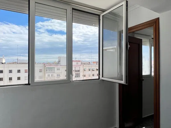 Piso en Avenida de Pérez Galdós, 84 - Foto 3