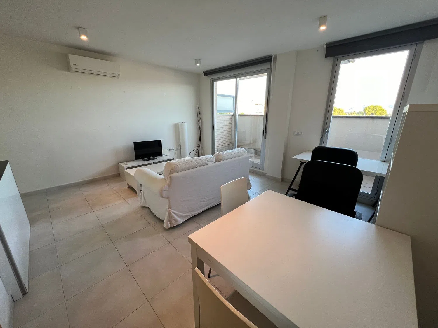 Piso en calle Profesor Joaquín Hellín, 1 - Foto 2