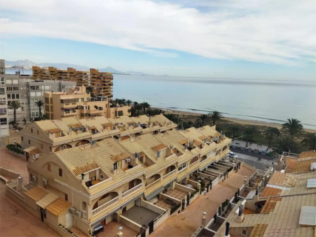 Ático en Primera linea de playa - Foto 7