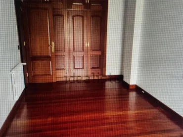 Piso en  Rúa Rosalía de Castro 33 - Foto 3