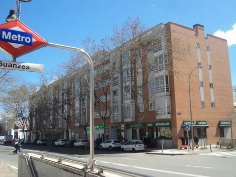 Piso en calle Alcalá, 508