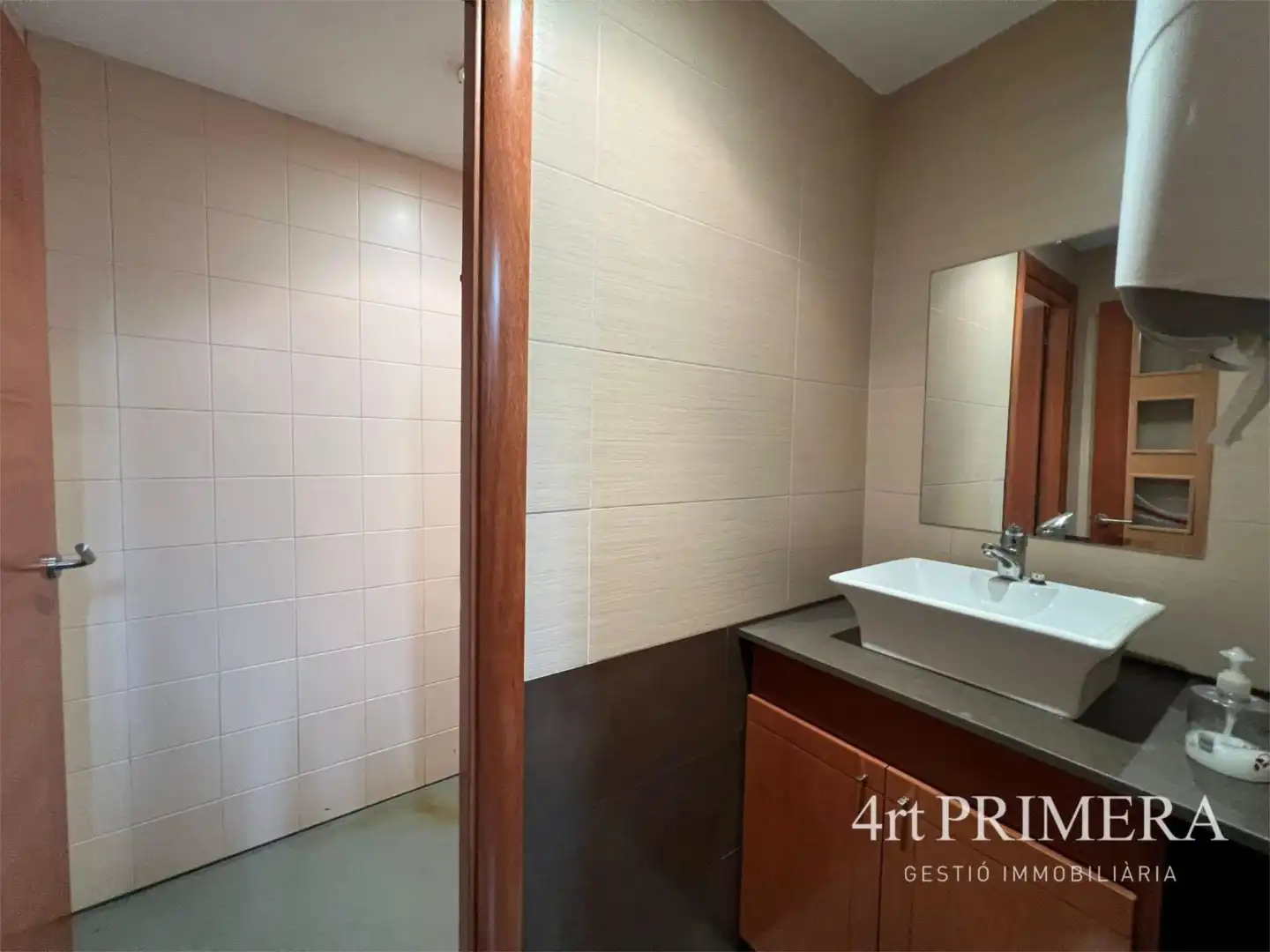 Local comercial en  Carrer Apel·les Mestres 1 - Foto 24