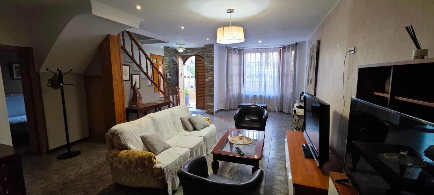 Chalet adosado en Calle de Ramon Perellos - Foto 2