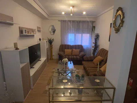 Piso en calle Jazmín, 10