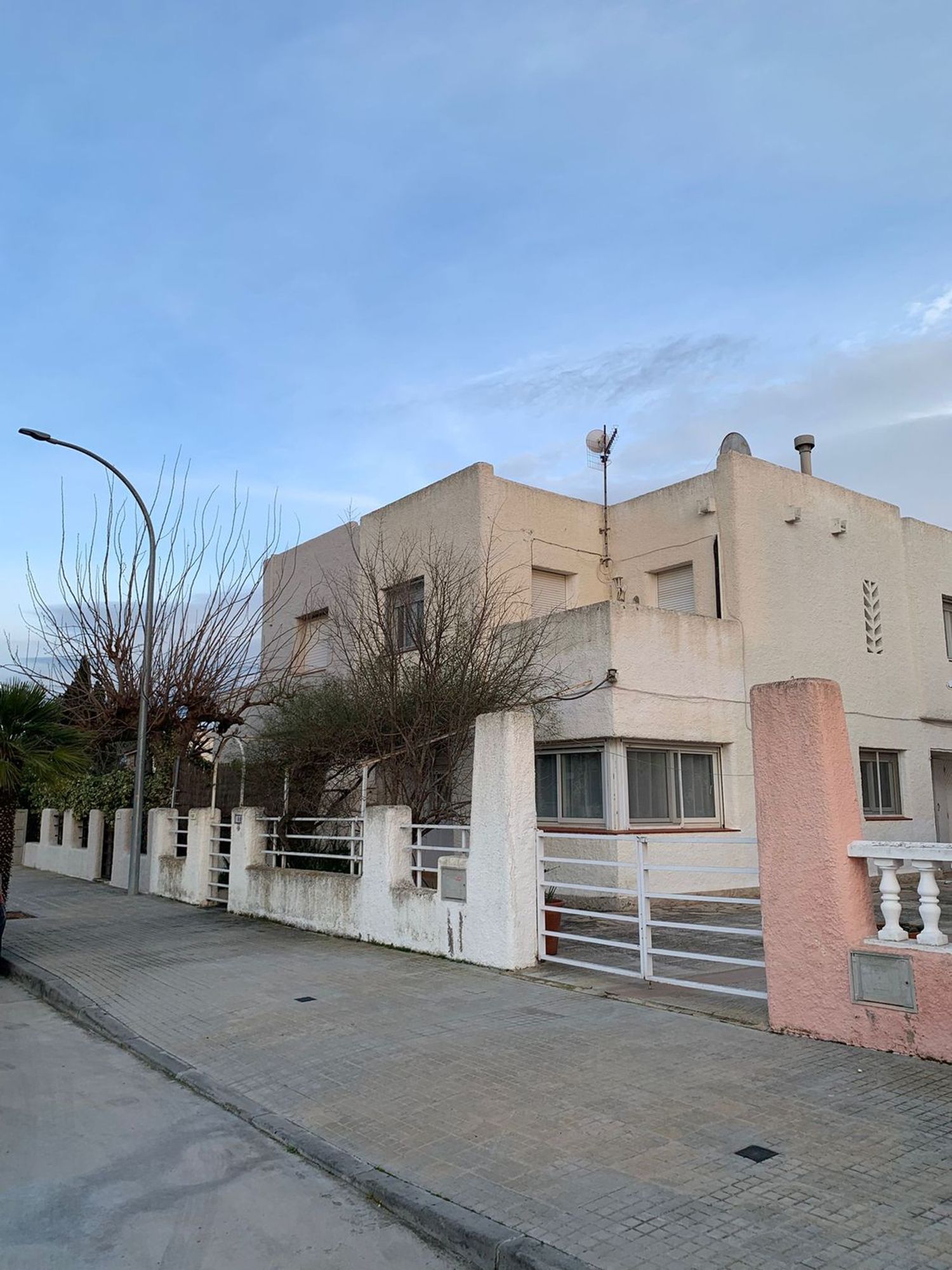 Chalet adosado en Avenida Sant Joan, 100 - Foto 4