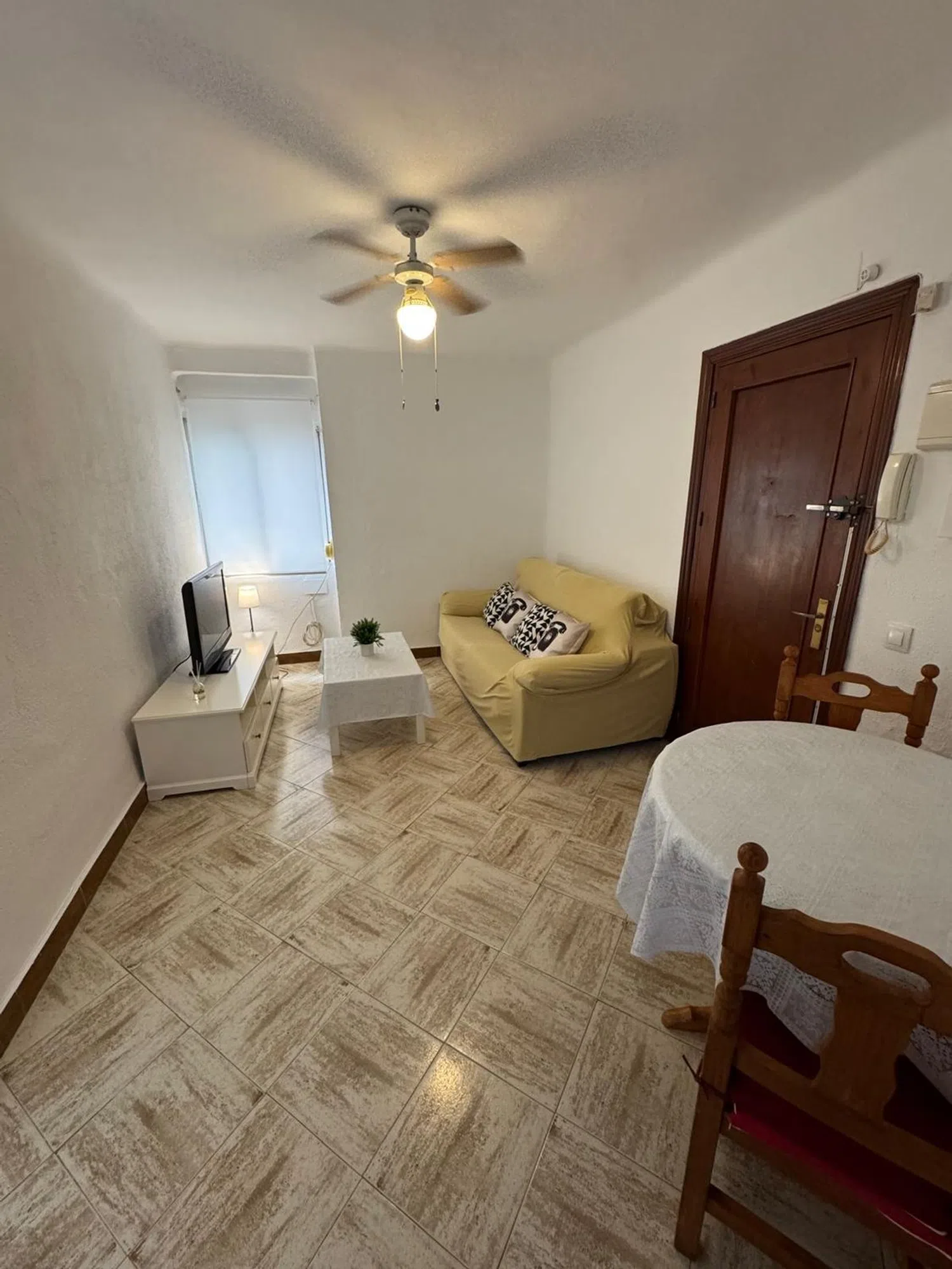 Piso en calle Ana Bernal, 2 - Foto 2