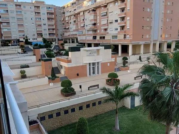 Piso en calle Navarro Ledesma, 162