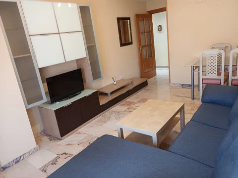 Piso en calle Julio Verne, 4