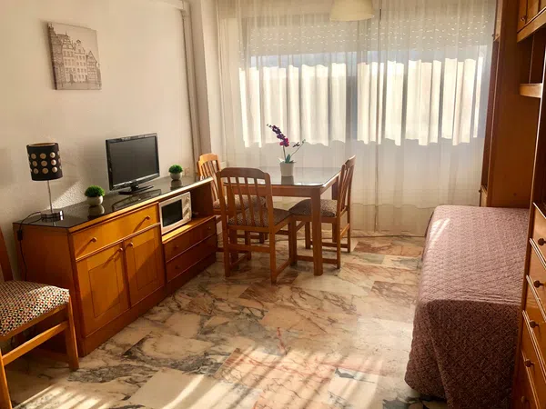 Estudio en glorieta Palacio de Congresos, 1