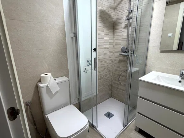 Piso en plaza de Ribadeo, 8