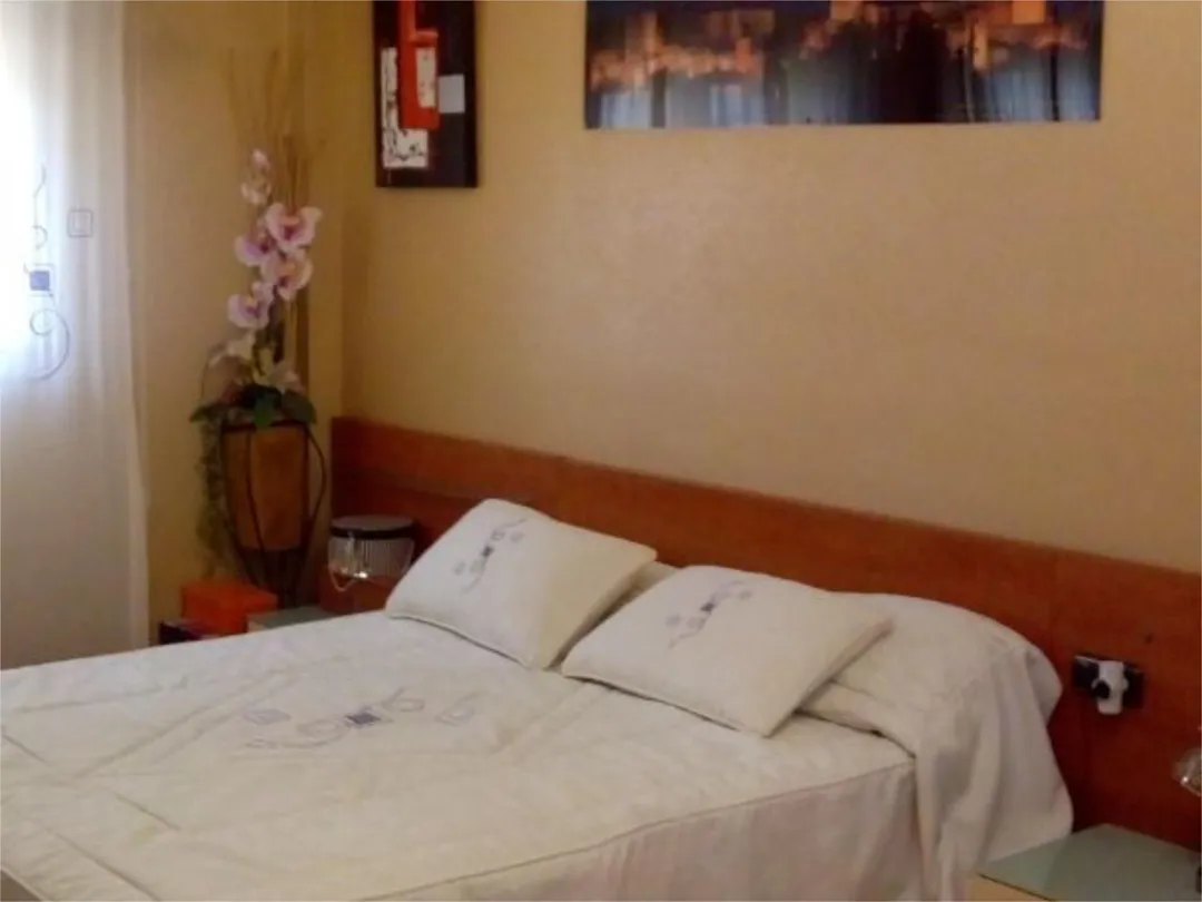 Casa adosada en  Avenida de Juan Pablo II 44 - Foto 7