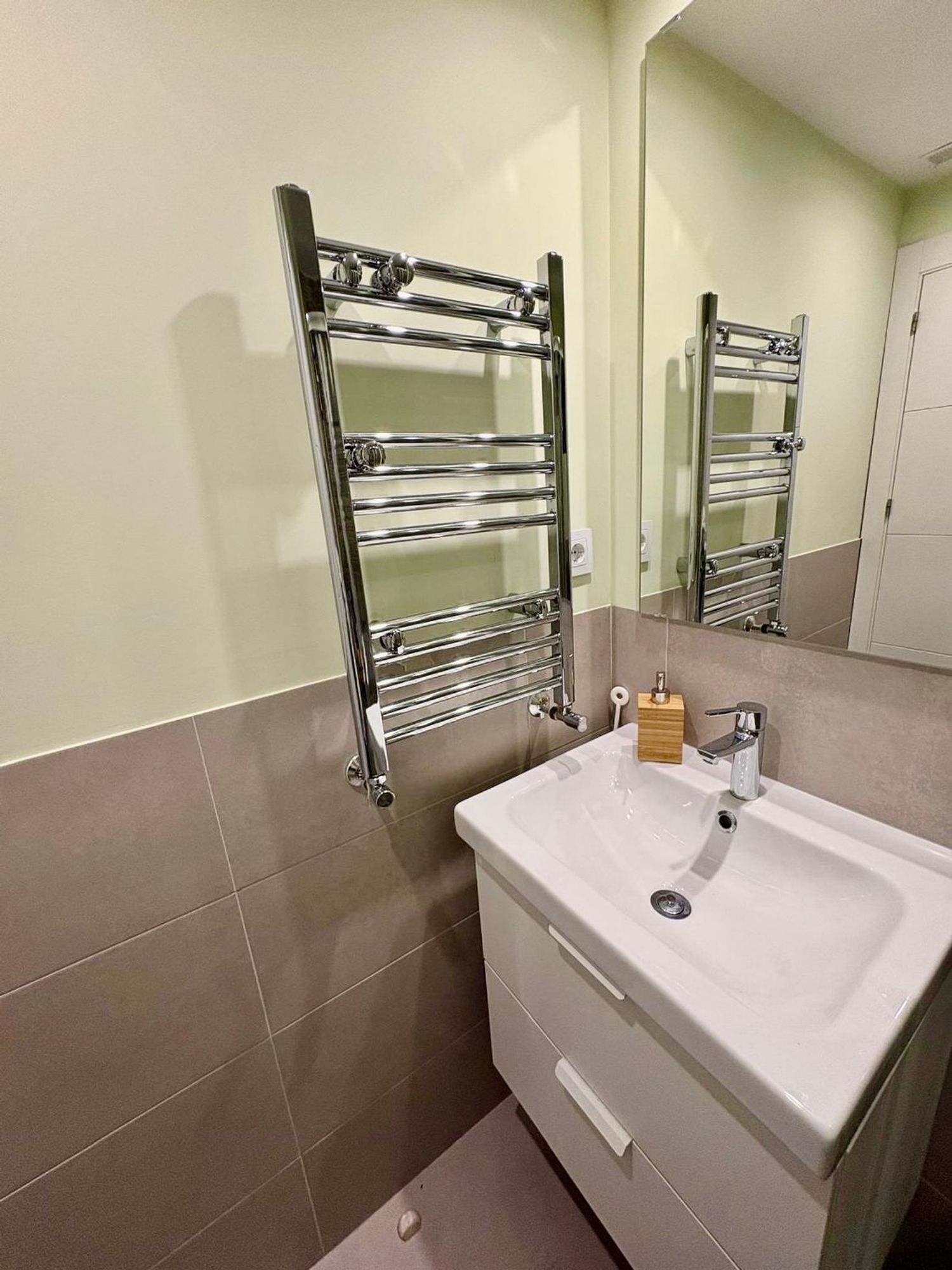 Piso en Barrio Casco Histórico de Barajas - Foto 25