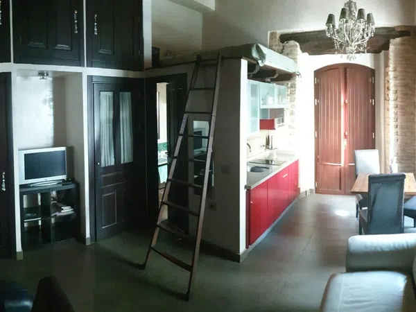 Estudio en plaza de San Lorenzo, 8