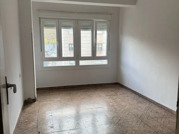 Piso en Avenida Portugal, 104 - Foto 2
