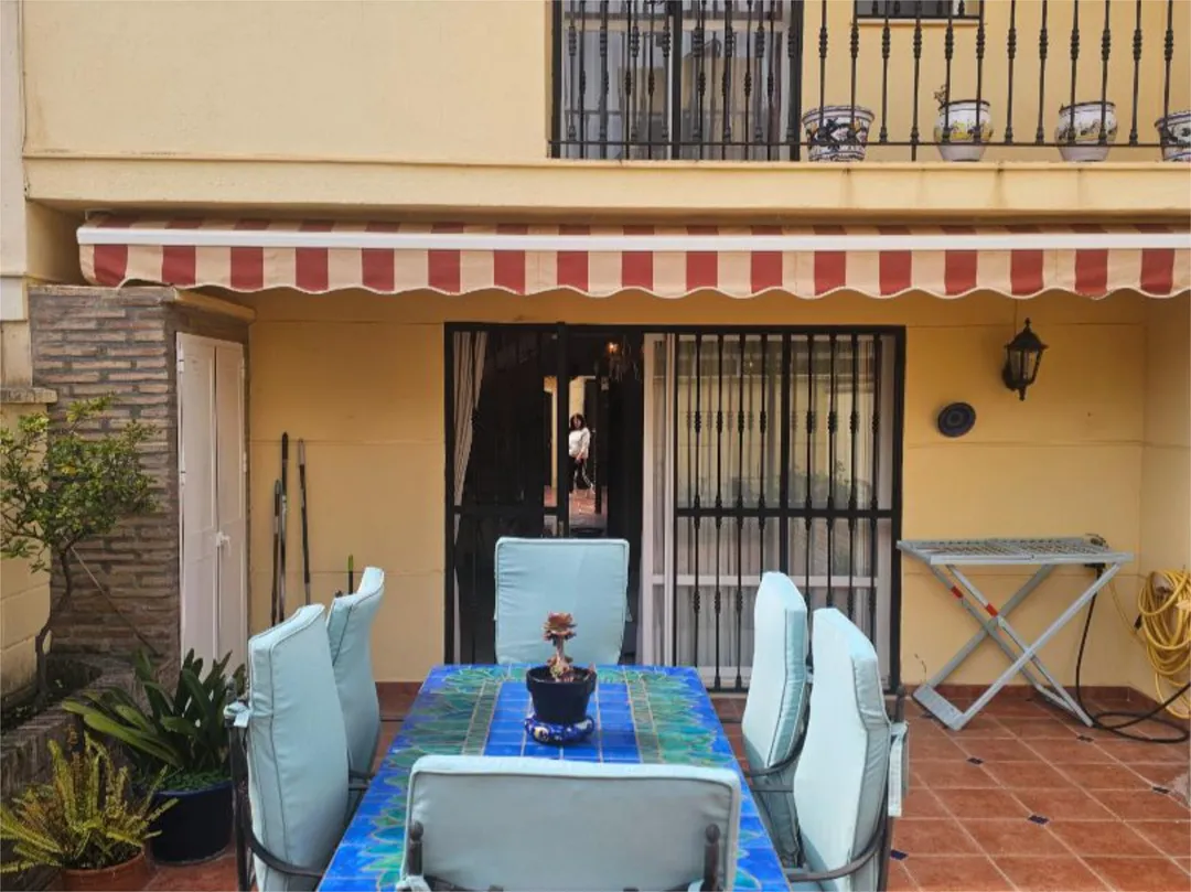 Piso en  Calle Poeta Muñoz Rojas 10 - Foto 1