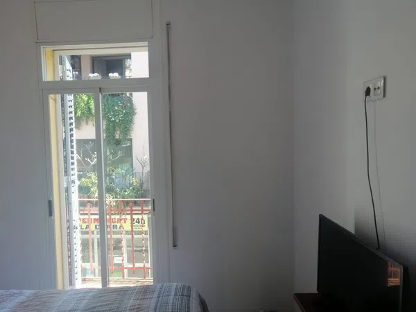 Piso en calle de la Lluna, 10 - Foto 3