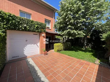 Casa adosada en Sant Cugat del Vallès - Foto 7