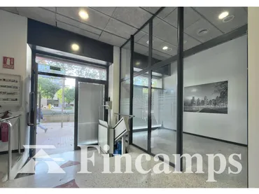 Local comercial en  Avenida Francesc Macià - Foto 7