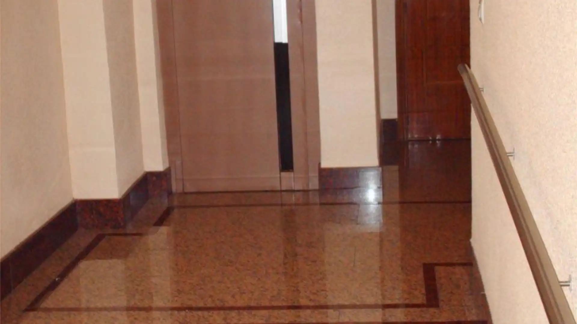 Piso en  Plaza de Barcelona 31 - Foto 2