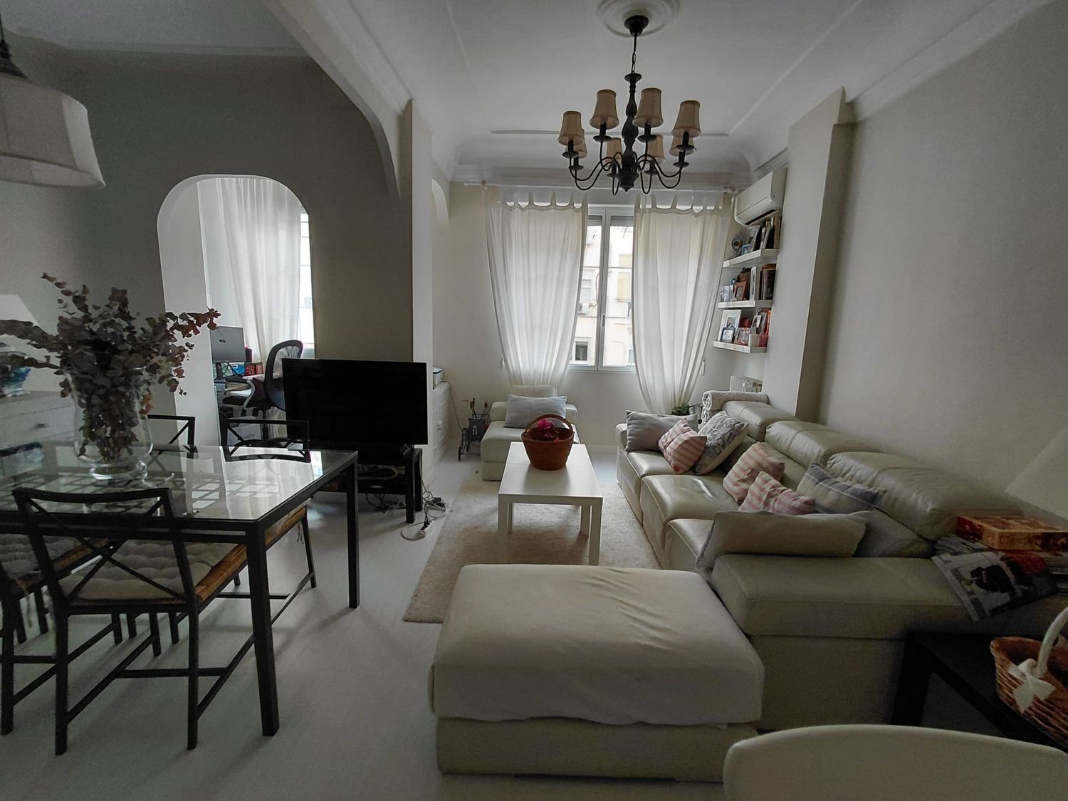 Piso en calle de Juan Álvarez Mendizábal, 27