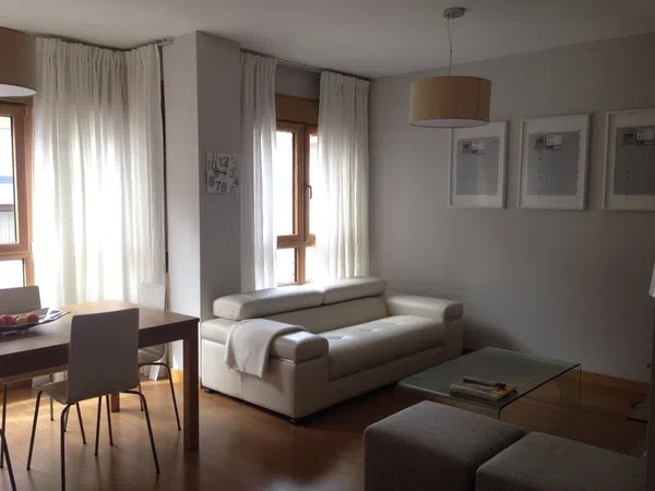 Piso en calle Pérez de la Sala, 37 - Foto 1