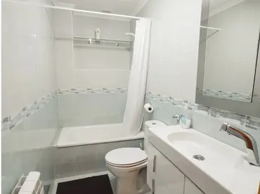 Piso en  Calle Mata Linares 35 - Foto 5
