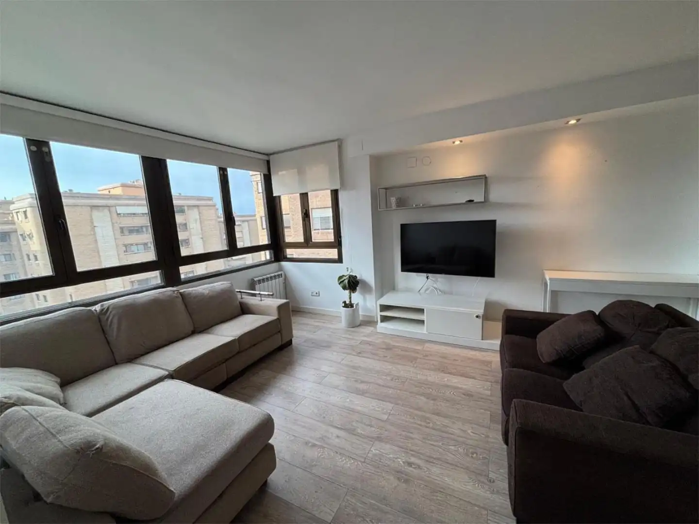 Piso en  Carrer de la Guàrdia Civil 22 - Foto 10