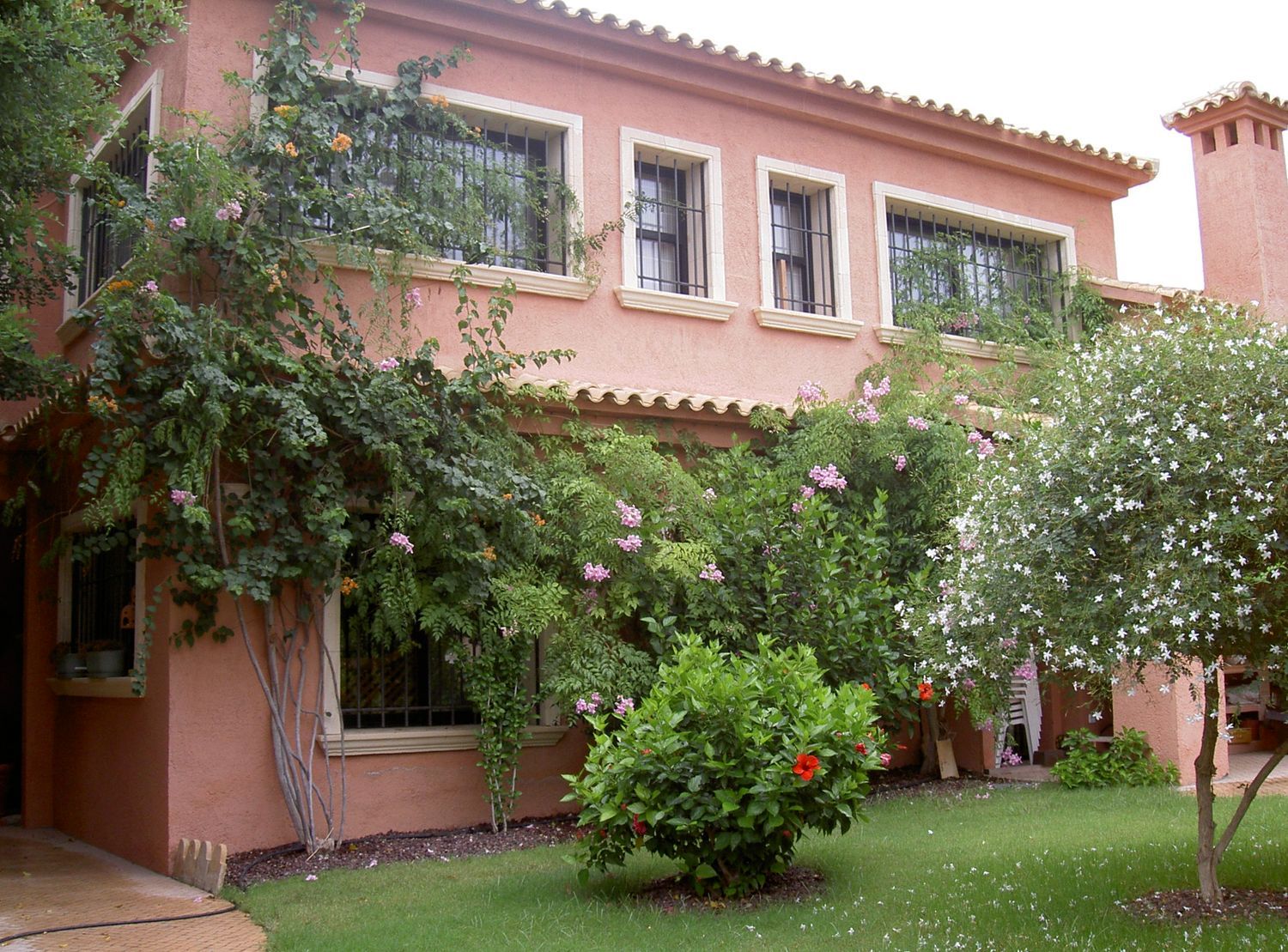 Casa independiente en calle de La Haya, 13 - Foto 2