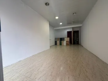 Local comercial en  Calle Nápoles - Foto 4